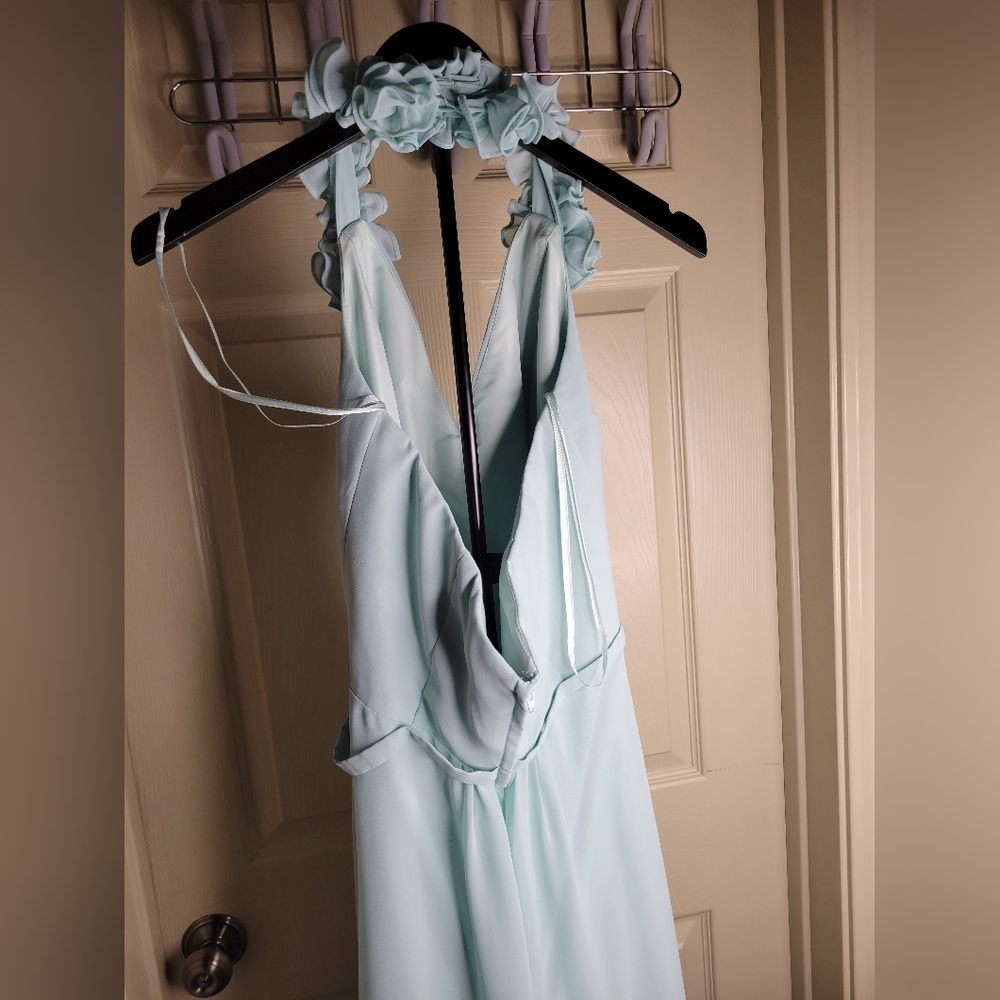 Elegant Halter Neck Light Blue Dress - Picture 4 of 9